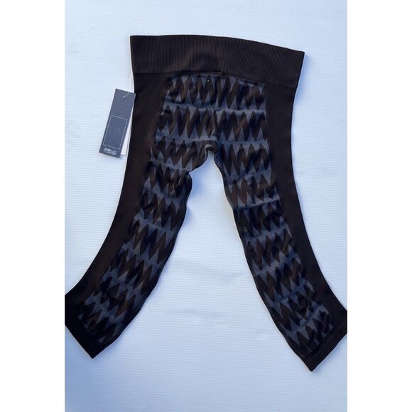 Roxy Women’s Stunner Seamless Capri Leggings ARJNP03064 –Moisture Wicking Yoga M - Picture 7 of 7